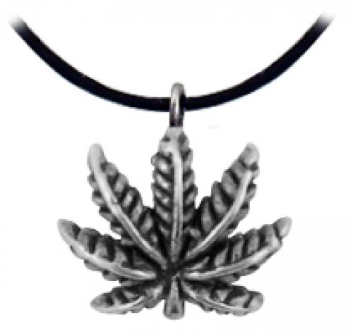 The four leaf pendant