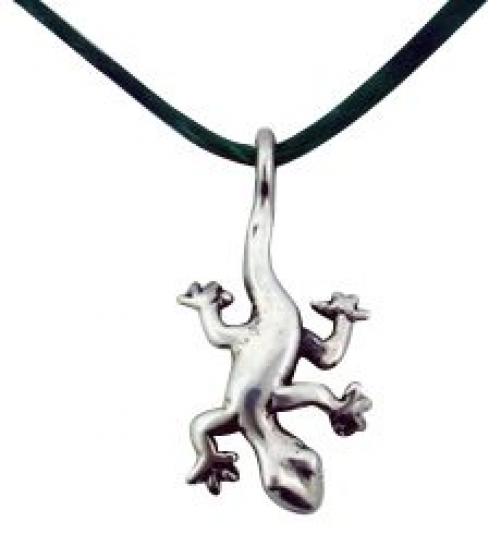 A lizard pendant